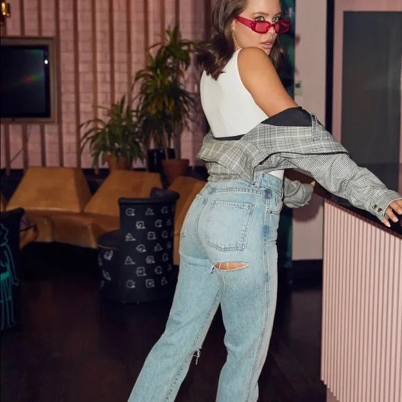 Pack De 2 Shorts Jeans Brandy Melville Taille 28 – Coupés, Effilochés, Style Décontracté !